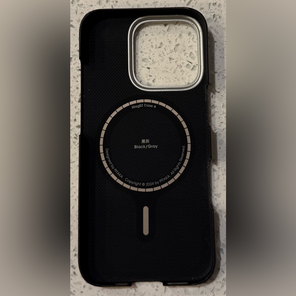 Black and Gray MagSafe Case iPhone 16 Pro by PITAKA